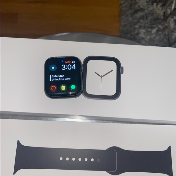 Apple Watch series 4 brand new
